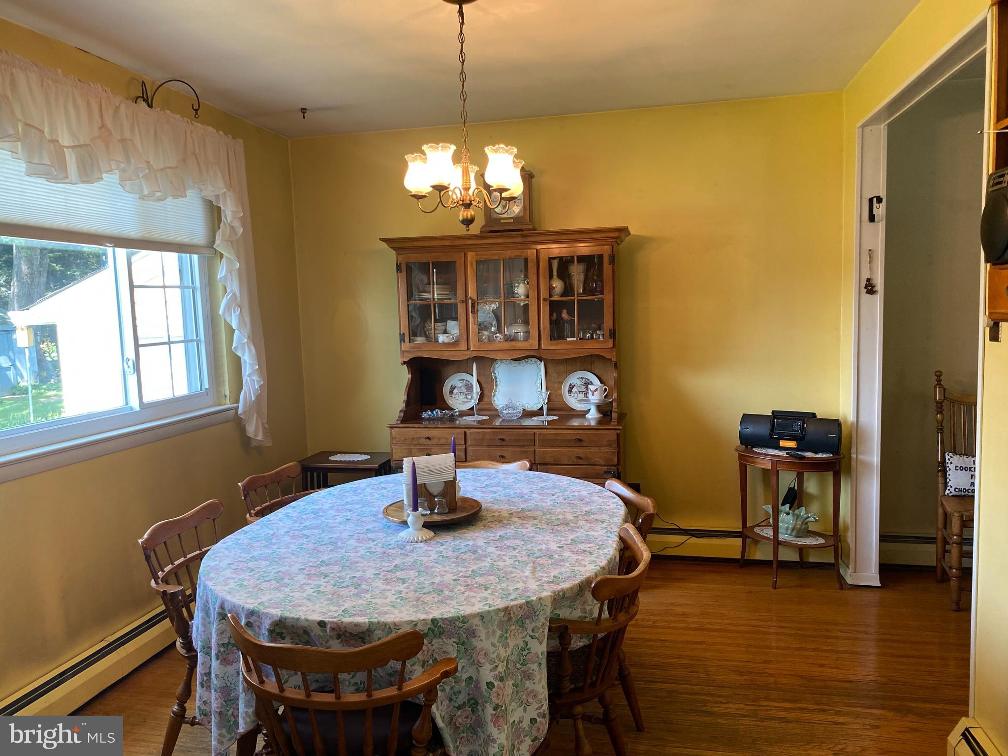 607 Lisa Road Norristown, PA 19403 - Photo 9 of 24 Gallery Image 9
