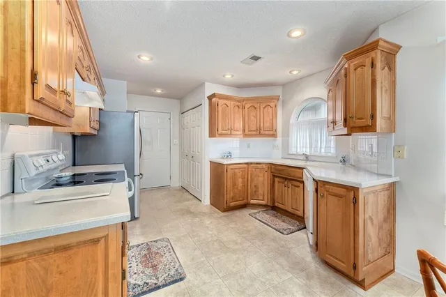 $260,000 | 505 Northwest Durango Court, Blue Springs, MO 64014