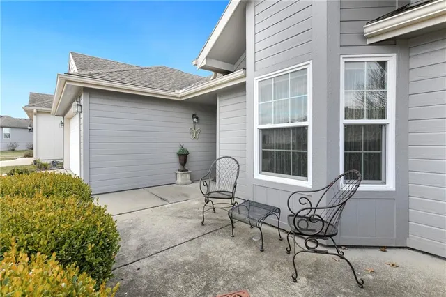 $260,000 | 505 Northwest Durango Court, Blue Springs, MO 64014