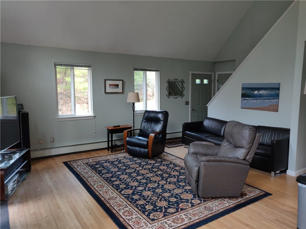148 Old Coach Road Charlestown, RI 02813 - Photo 3 of 20 Living room
