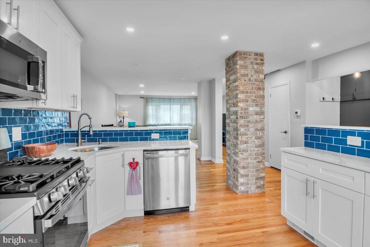 3331 Fairdale Road Philadelphia, PA 19154 - Photo 1 of 24