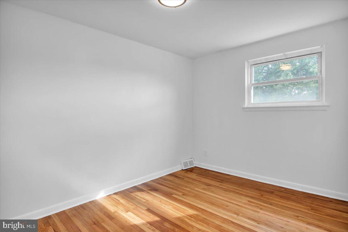 3331 Fairdale Road Philadelphia, PA 19154 - Photo 16 of 24