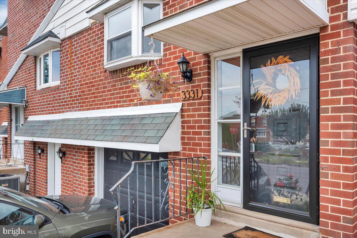 3331 Fairdale Road Philadelphia, PA 19154 - Photo 2 of 24