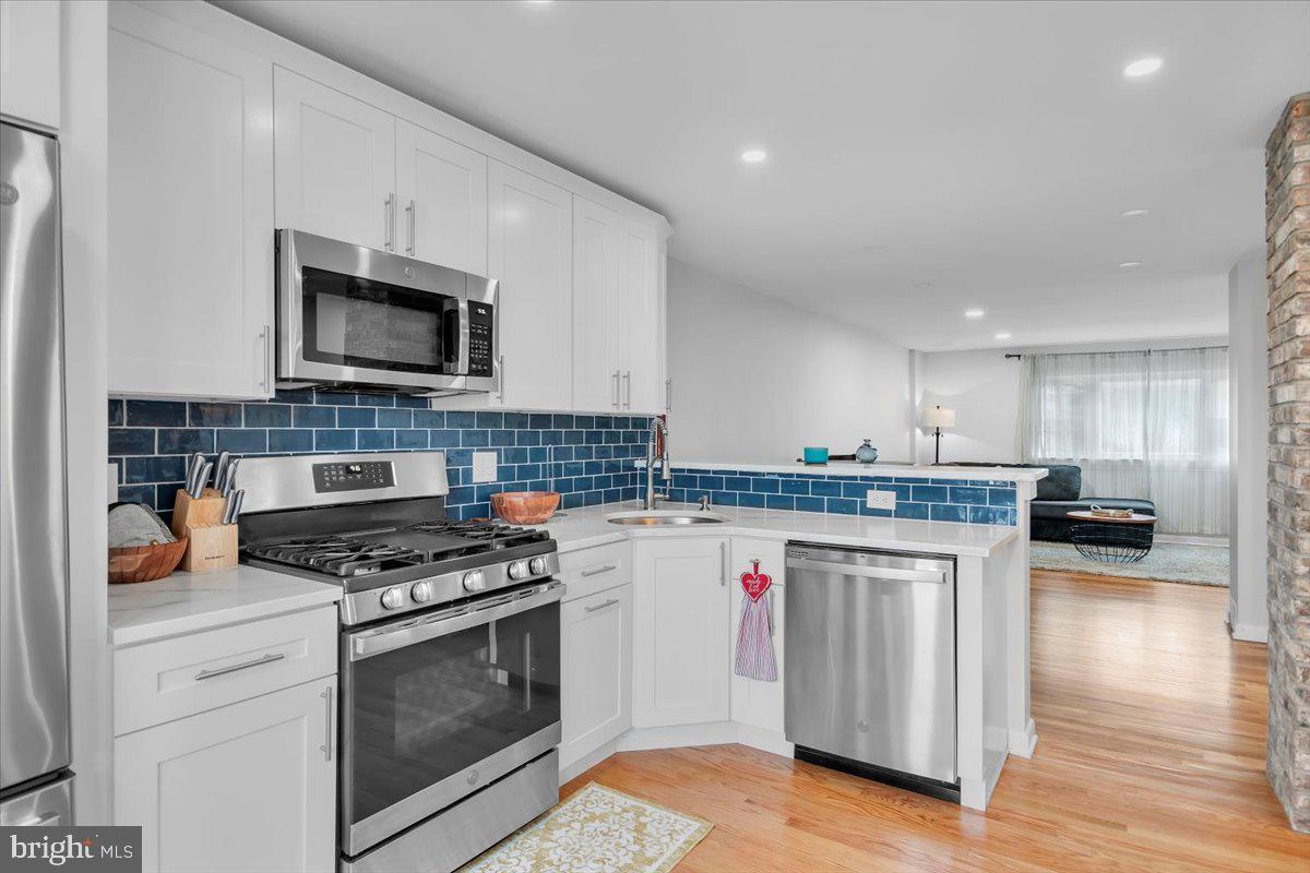 3331 Fairdale Road Philadelphia, PA 19154 - Photo 7 of 24