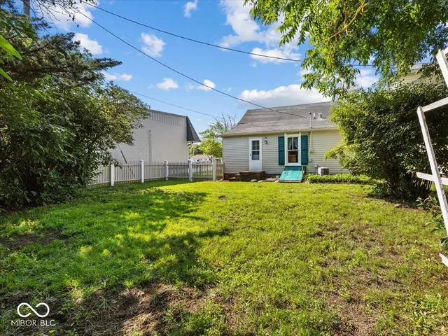 $159,900 | 146 East Broadway Street, Shelbyville, IN 46176