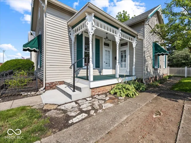 $159,900 | 146 East Broadway Street, Shelbyville, IN 46176