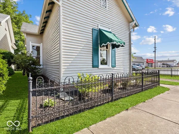 $159,900 | 146 East Broadway Street, Shelbyville, IN 46176