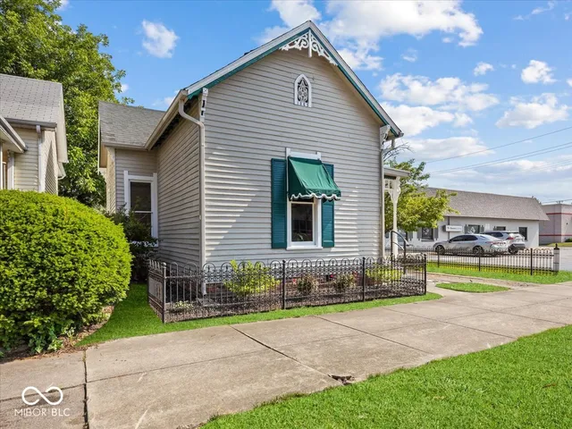 $159,900 | 146 East Broadway Street, Shelbyville, IN 46176