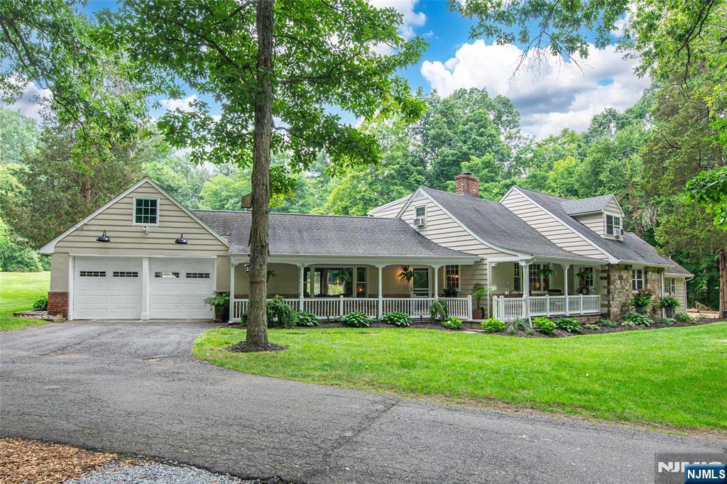 405 Springdale Greendell Road Newton, NJ 07860 - Photo 2 of 50