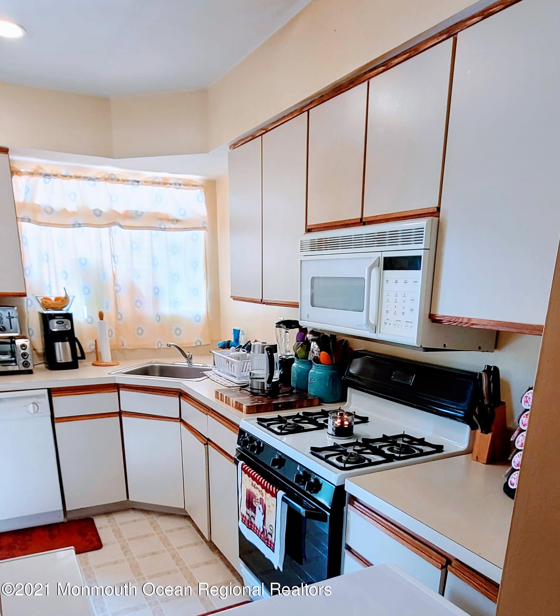 1094 Sawmill Road Brick, NJ 08724 - Photo 11 of 20 20210424_101007
