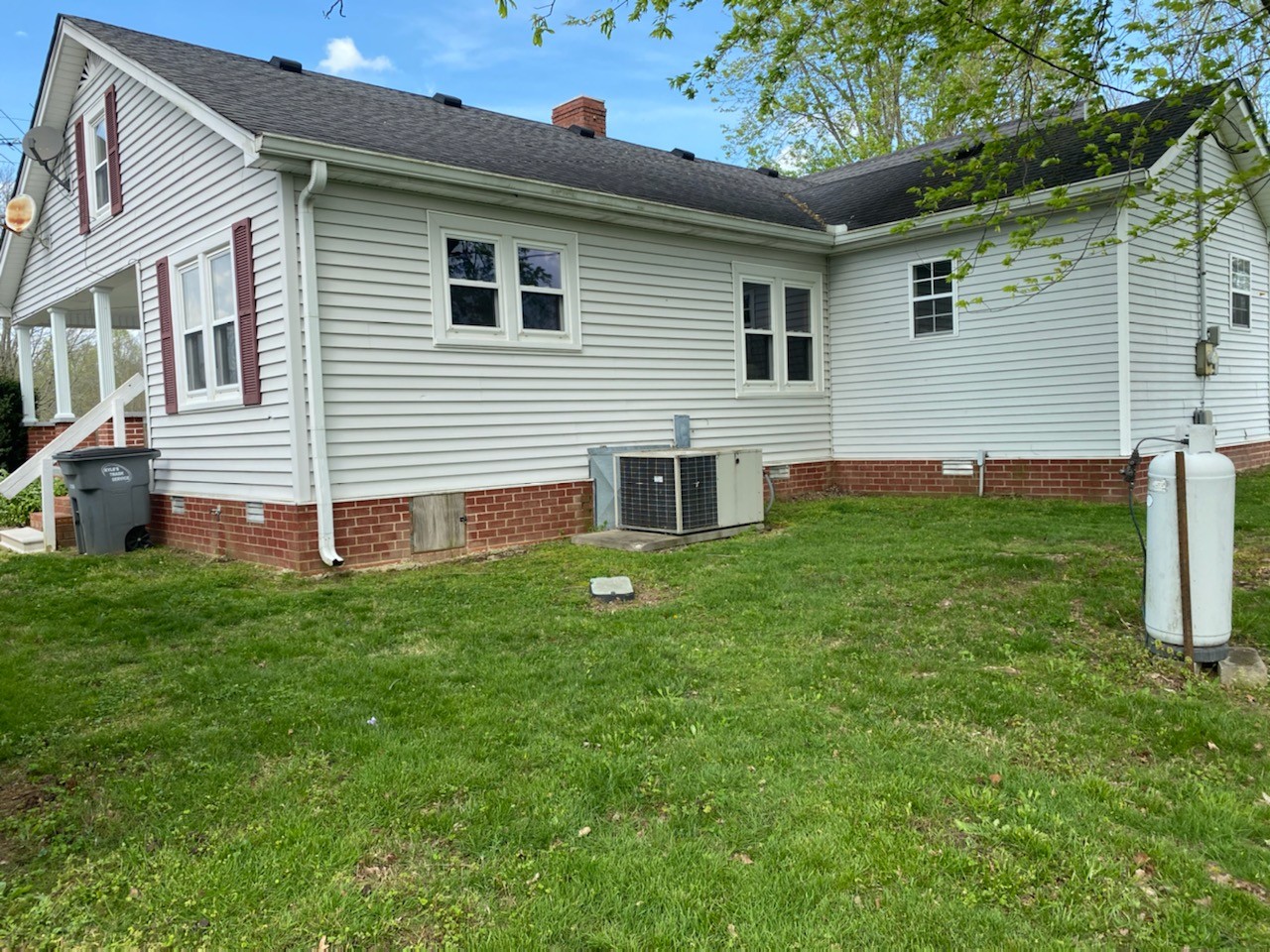 900 Holland Road Lafayette, TN 37083 - Photo 3 of 10 Gallery Image 3
