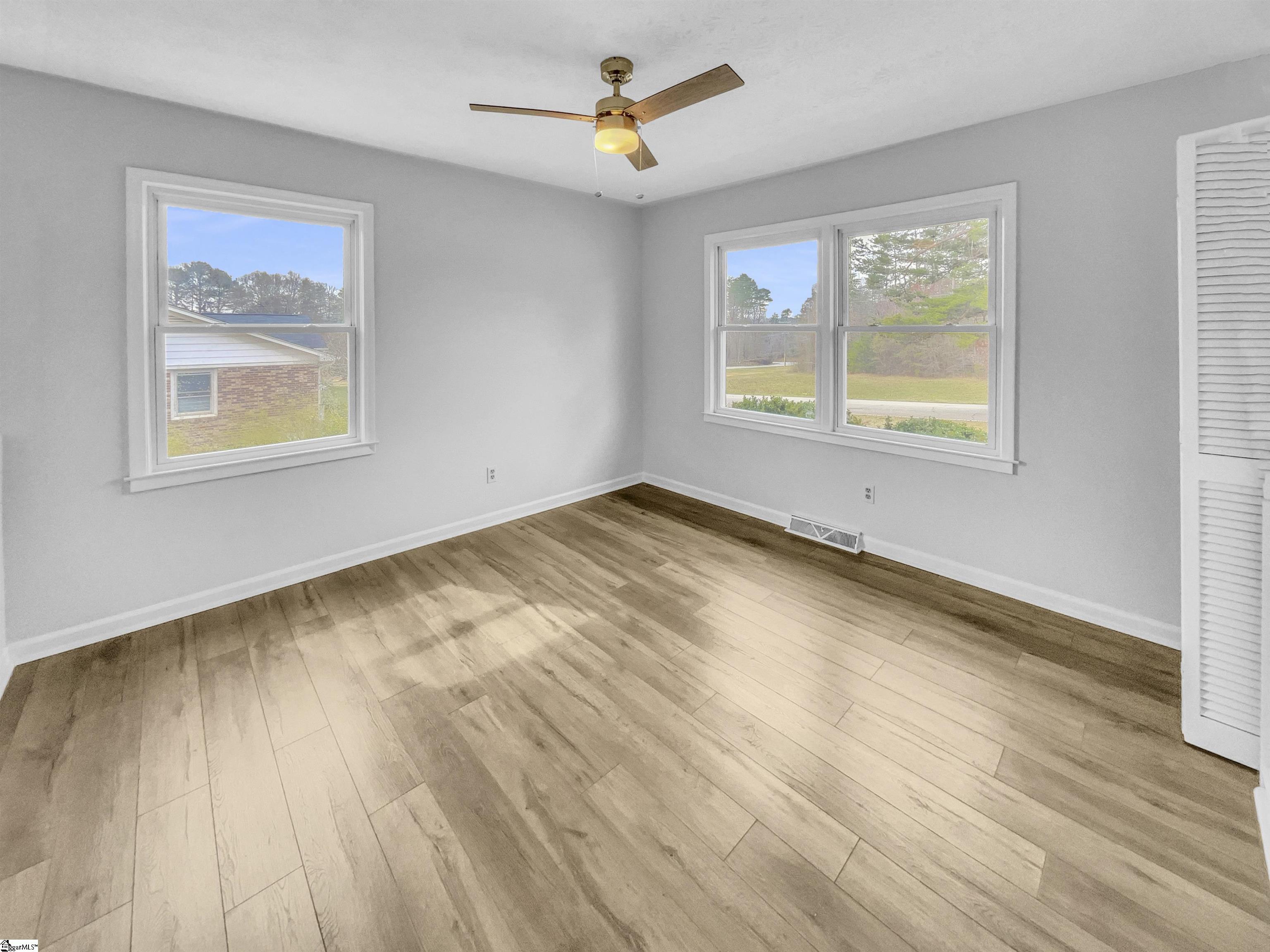504 American Legion Road Greer, SC 29651 - Photo 5 of 21 Gallery Image 5