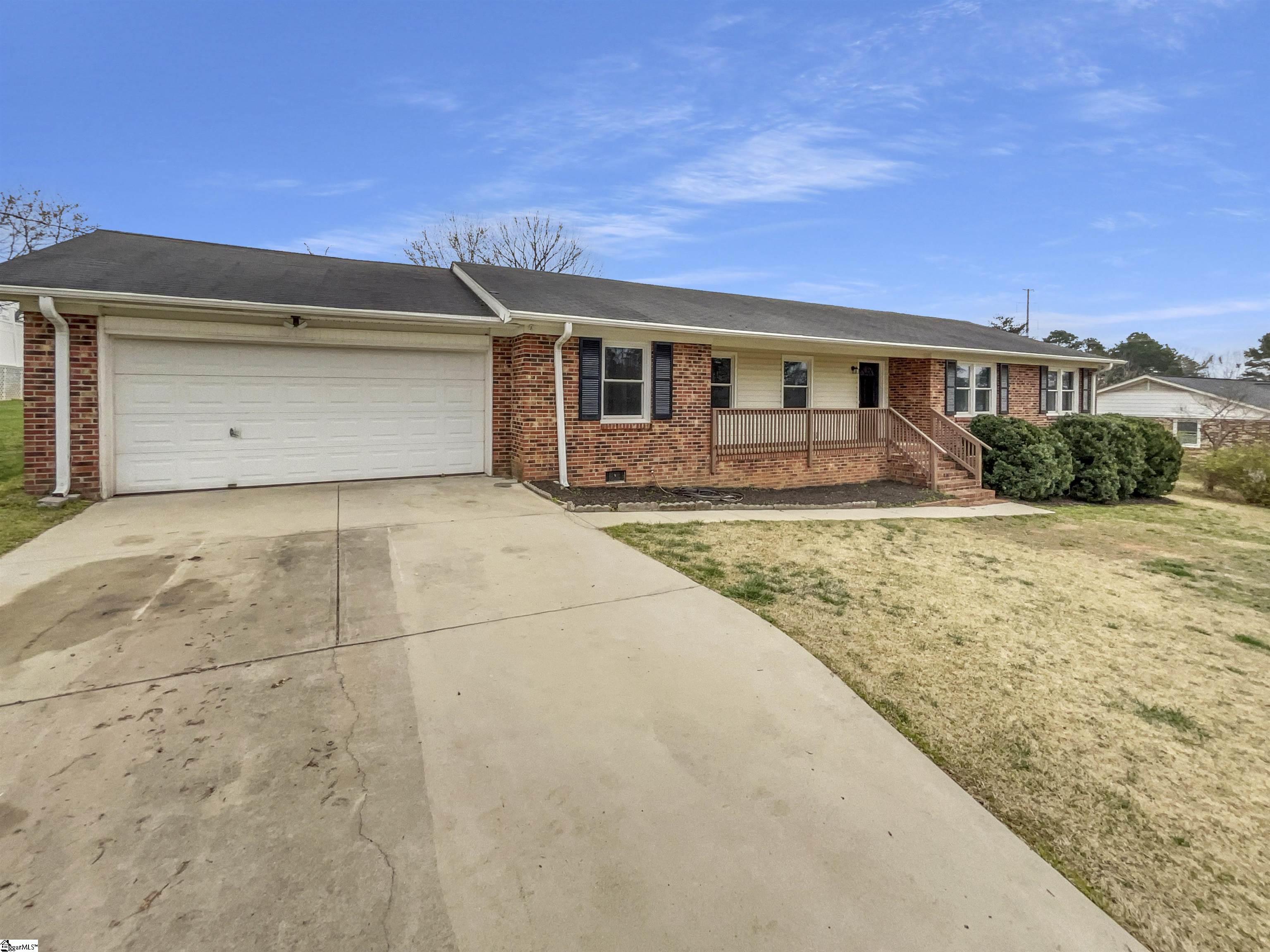 504 American Legion Road Greer, SC 29651 - Photo 9 of 21 Gallery Image 9