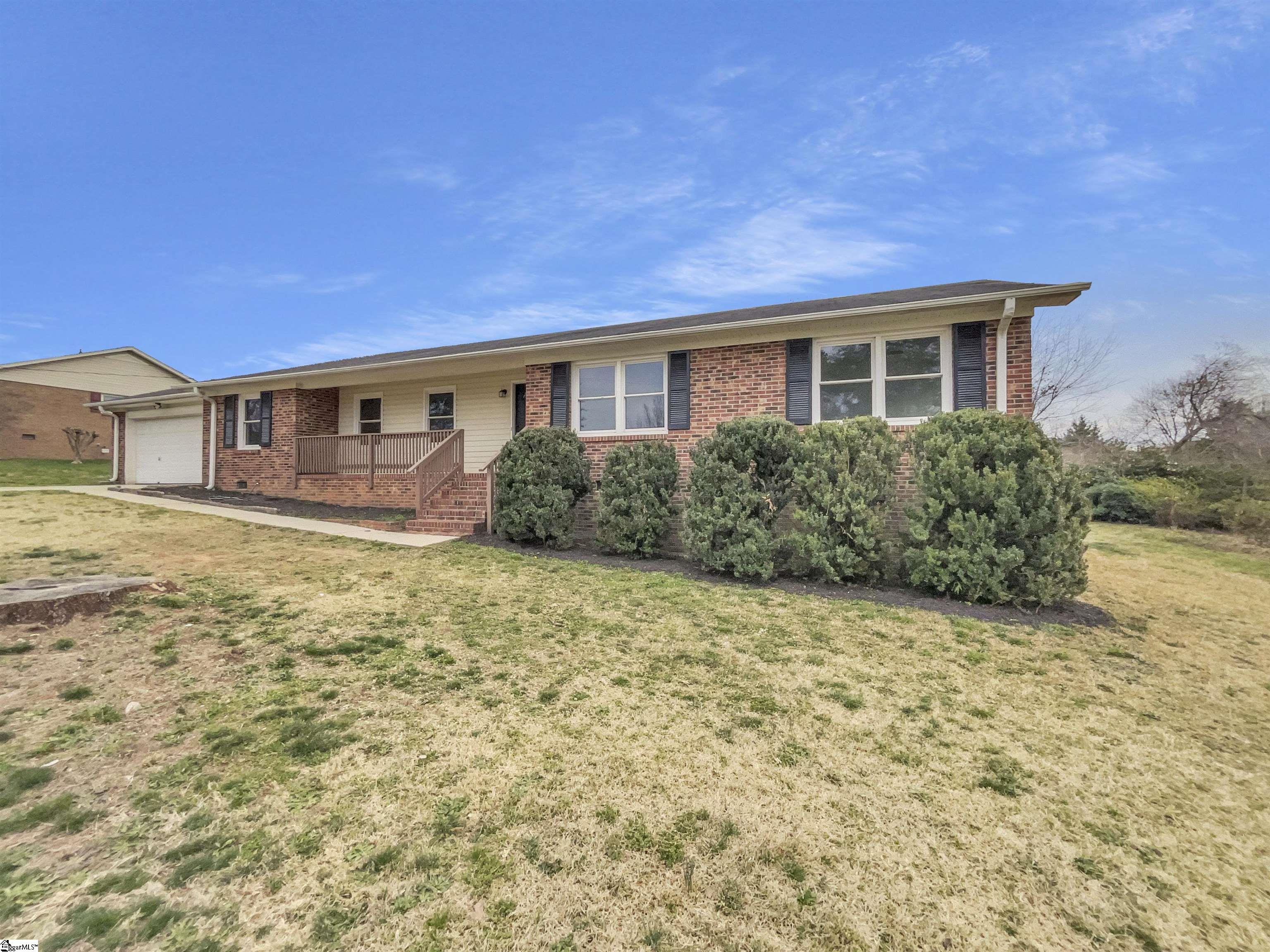 504 American Legion Road Greer, SC 29651 - Photo 10 of 21 Gallery Image 10