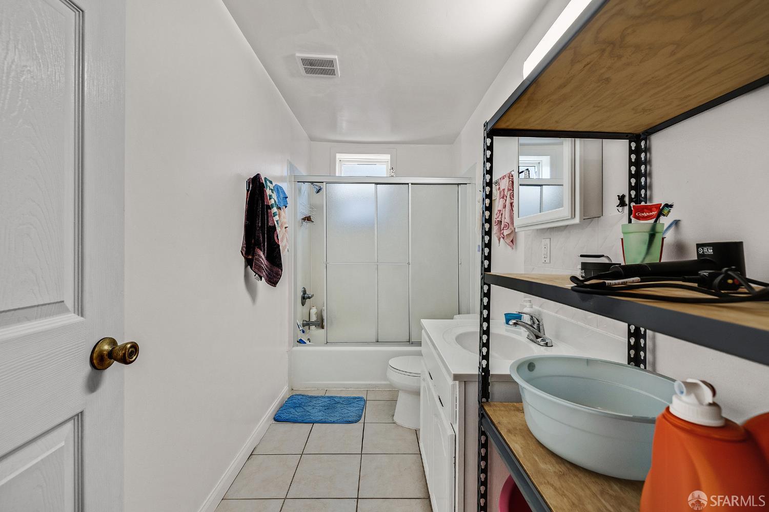 2136 Pacific Avenue Alameda, CA 94501 - Photo 3 of 51