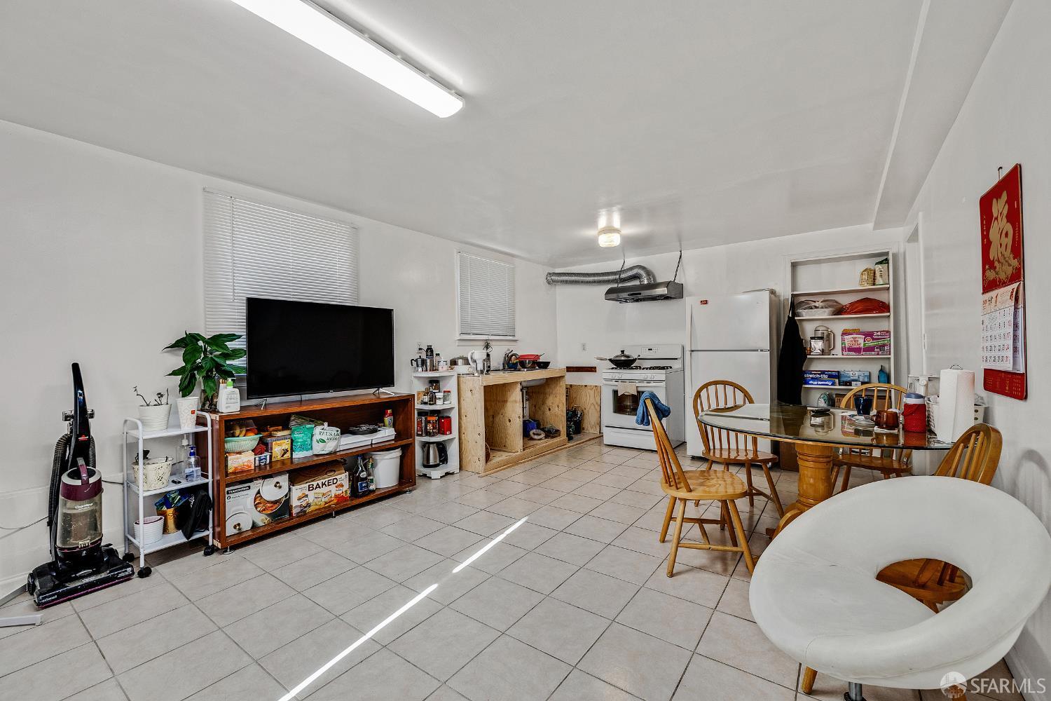 2136 Pacific Avenue Alameda, CA 94501 - Photo 5 of 51