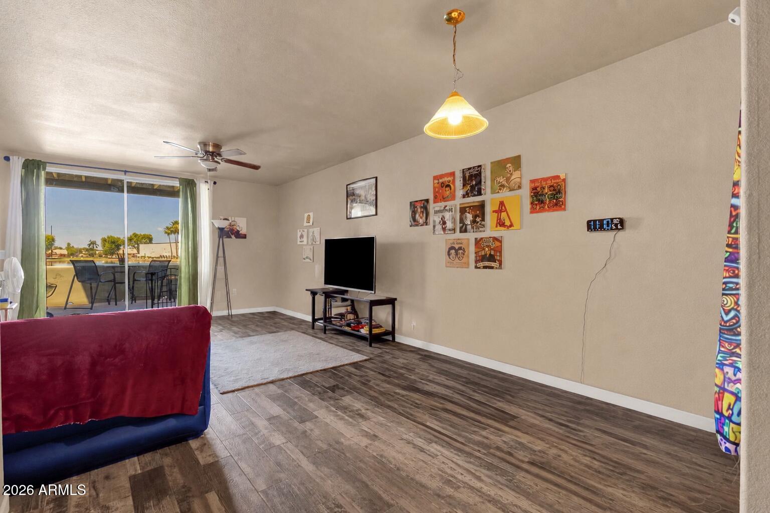 1825 West Ray Road, Unit 1113 Chandler, AZ 85224 - Photo 5 of 33 Living Room