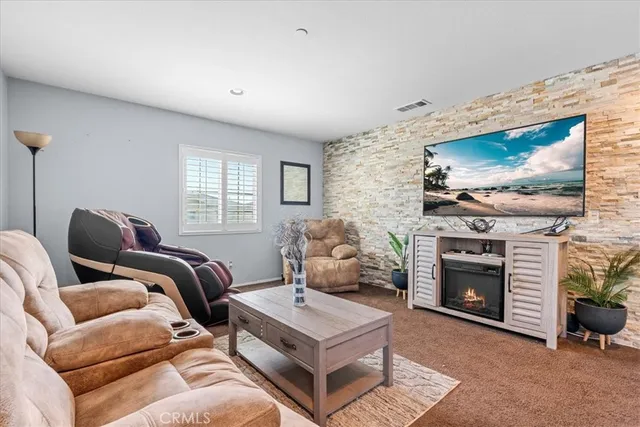 $690,000 | 6978 Alderwood Drive, Fontana, CA 92336