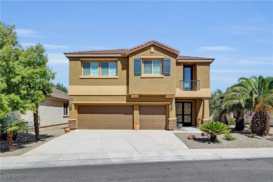 3,652 sq. ft., with owned Solar Panels, sparkling pool and fully remodeled kitchen