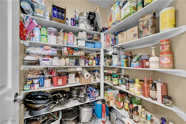 $679,900 | 3930 Burma Road, North Las Vegas, NV 89032