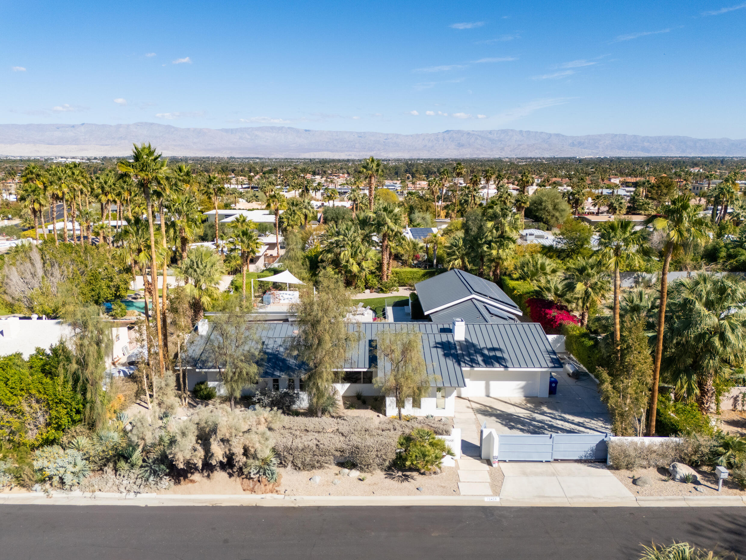 71418 Mirage Road Rancho Mirage, CA 92270 - Photo 44 of 48 Mirage Drone Low-3