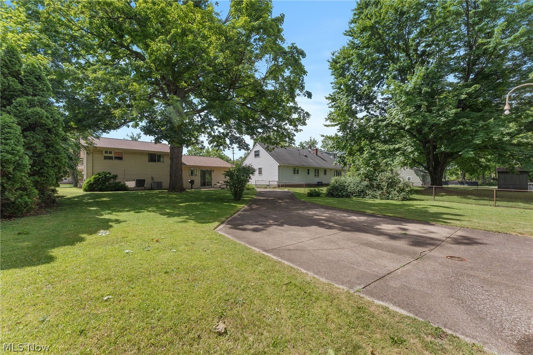 21820 Mastick Road Fairview Park, OH 44126 - Photo 33 of 41