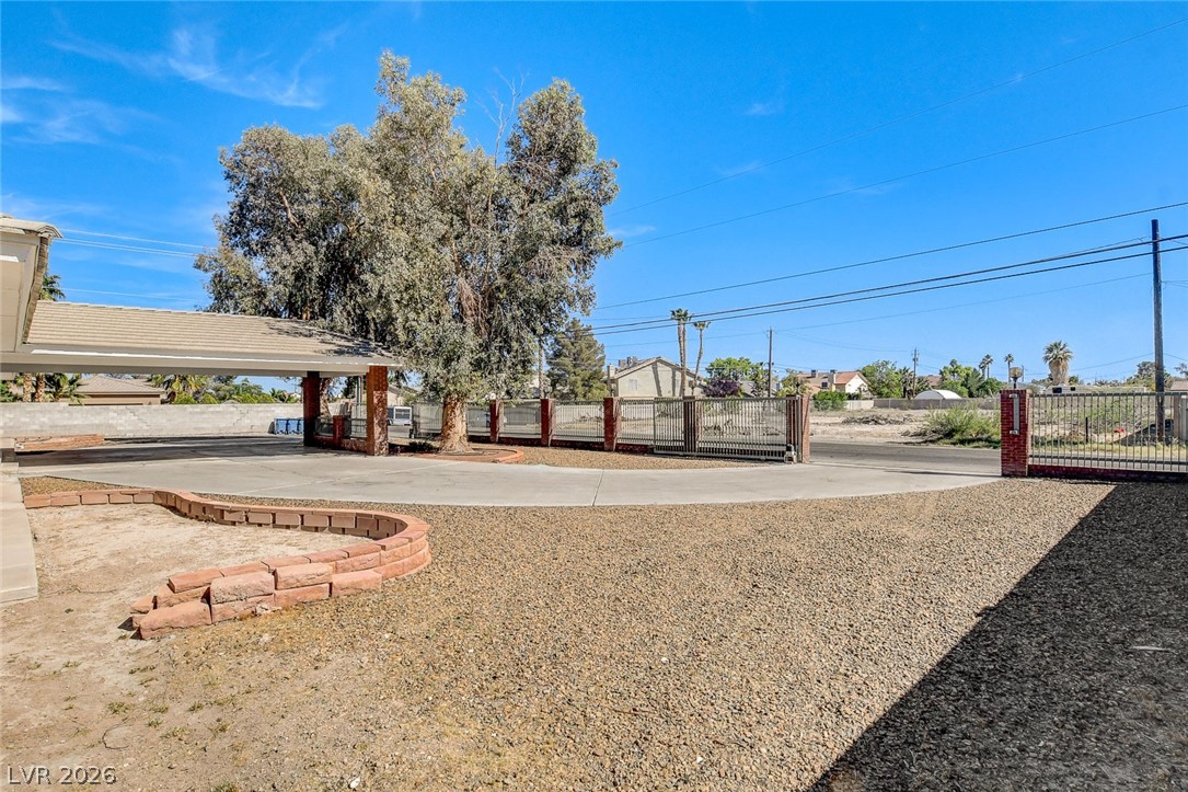 5600 Del Rey Avenue Las Vegas, NV 89146 - Photo 4 of 99