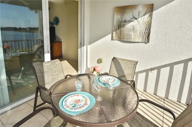 $329,000 | 10371 Butterfly Palm Drive, Unit 828, Fort Myers, FL 33966