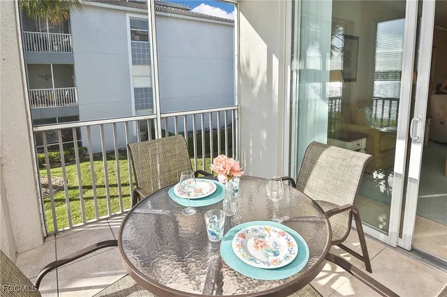 $329,000 | 10371 Butterfly Palm Drive, Unit 828, Fort Myers, FL 33966