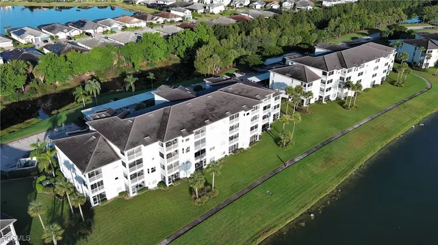 $329,000 | 10371 Butterfly Palm Drive, Unit 828, Fort Myers, FL 33966
