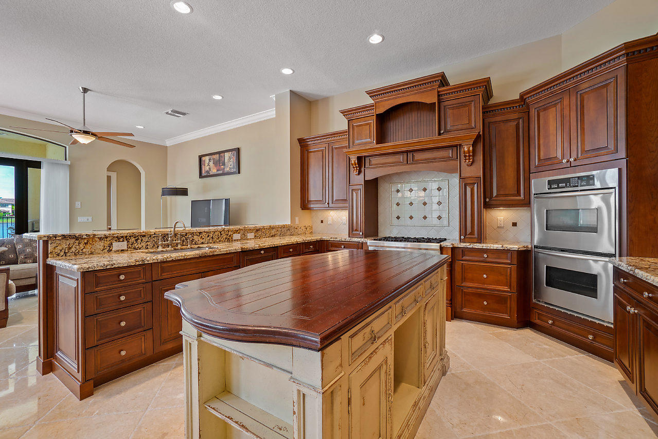 17815 Cadena Drive Boca Raton, FL 33496 - Photo 4 of 55 019-17815CadenaDr-BocaRaton-FL-small