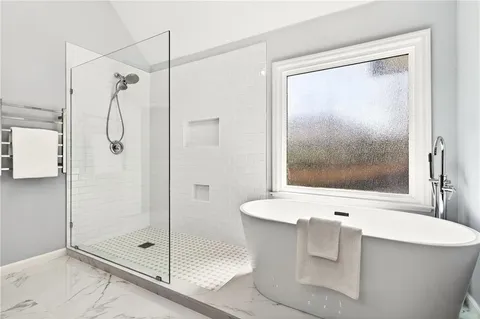 $925,000 | 620 Lake Medlock Court, Alpharetta, GA 30022