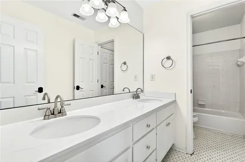 $925,000 | 620 Lake Medlock Court, Alpharetta, GA 30022