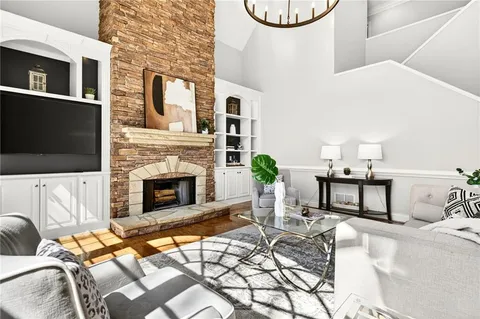 $925,000 | 620 Lake Medlock Court, Alpharetta, GA 30022