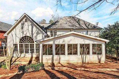 $925,000 | 620 Lake Medlock Court, Alpharetta, GA 30022