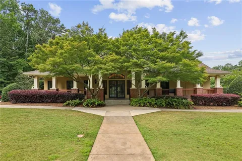 $925,000 | 620 Lake Medlock Court, Alpharetta, GA 30022