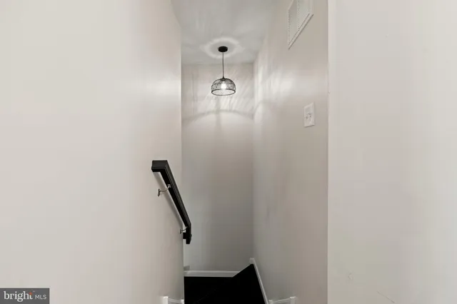 $389,000 | 103 Oak Ridge Drive, Mount Royal, NJ 08061