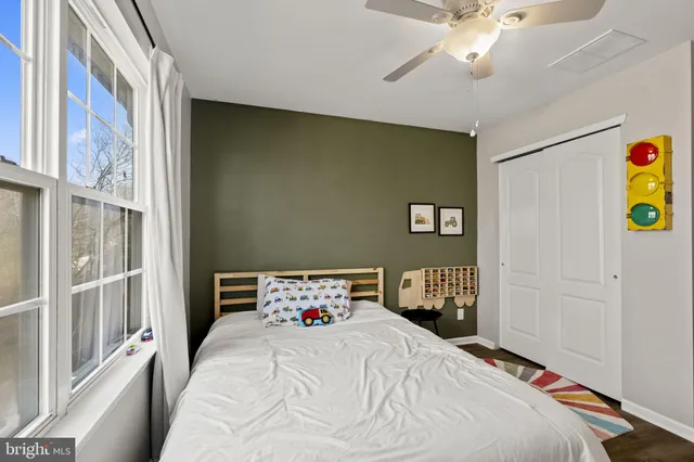 $389,000 | 103 Oak Ridge Drive, Mount Royal, NJ 08061