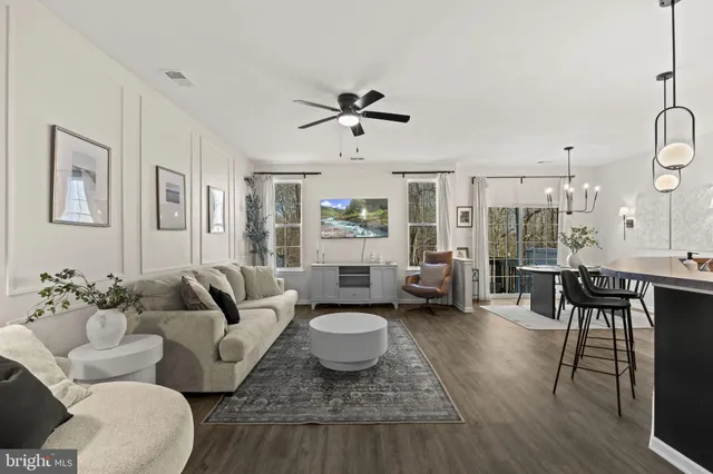 $389,000 | 103 Oak Ridge Drive, Mount Royal, NJ 08061