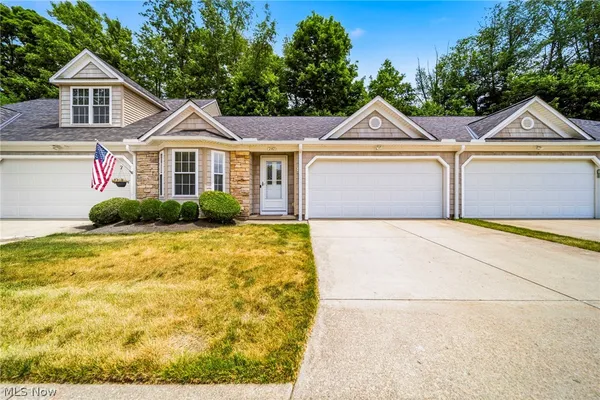 $264,900 | 747 Rivers Edge Lane, Painesville, OH 44077