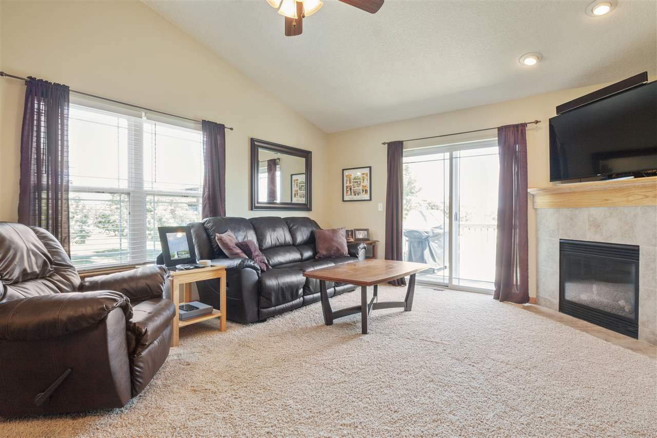 282 North Park Ridge Road North Liberty, IA 52317 - Photo 6 of 15 Gallery Image 6