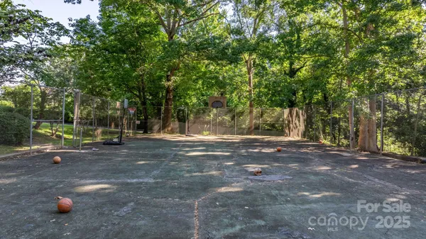 $239,900 | 4340 North Center Street, Unit 601, Hickory, NC 28601