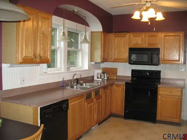 141 Old Loudon Road Latham, NY 12110 - Photo 8 of 15 Photo 8