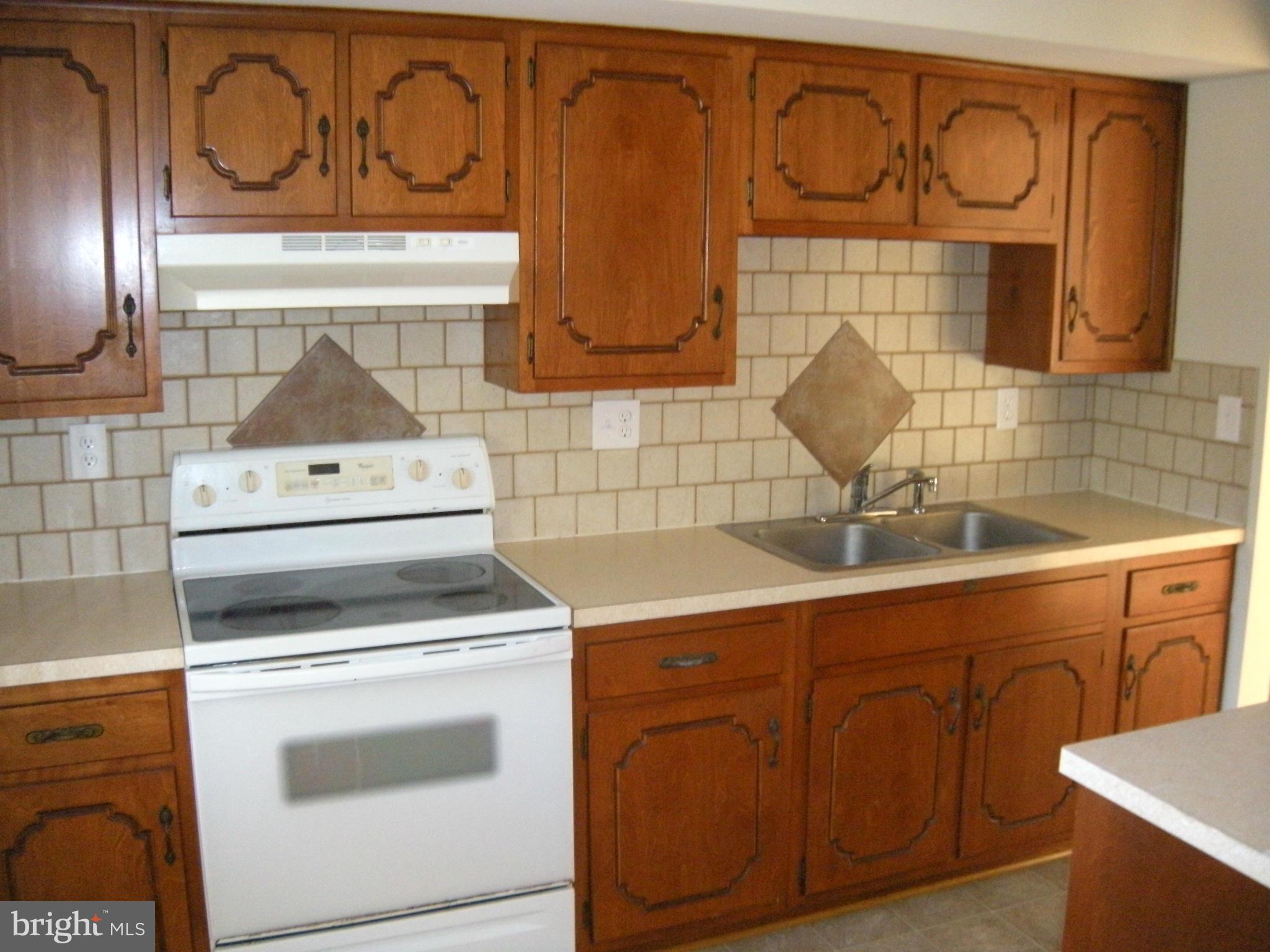2924 Michelle Road Manchester, MD 21102 - Photo 3 of 10 Kitchen