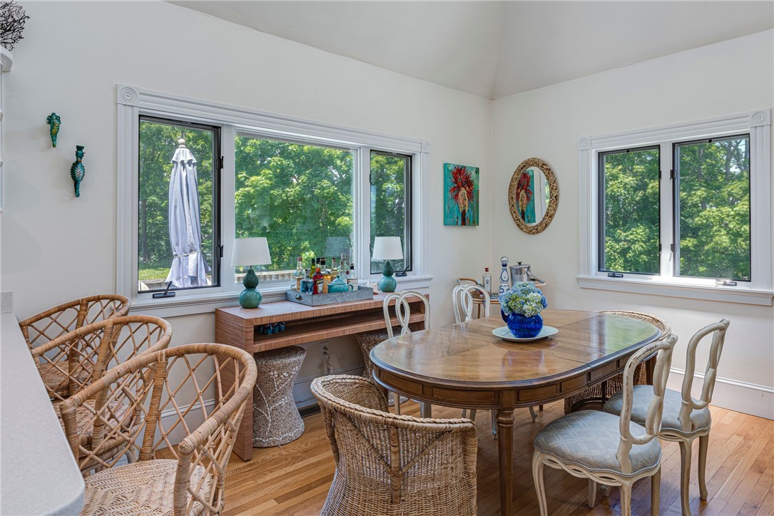 39 Brenton Road Newport, RI 02840 - Photo 13 of 40 Off kitchen dining area
