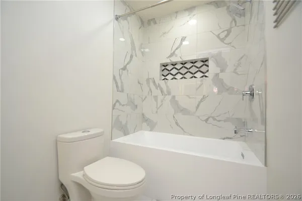 $2,095 | 900 Creek Haven Drive, Holly Springs, NC 27540