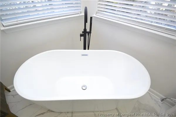 $2,095 | 900 Creek Haven Drive, Holly Springs, NC 27540