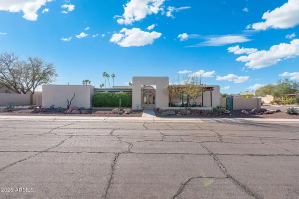 $680,000 | 2011 East Loma Vista Drive, Tempe, AZ 85282