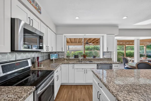 $680,000 | 2011 East Loma Vista Drive, Tempe, AZ 85282