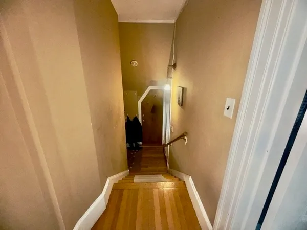 $3,600 | 81 Church Street, Unit 3, Newton, MA 02458